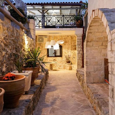 Antonia'S Stonebuilt Mansion With A Private Pool Villa Armenoi  Exterior photo
